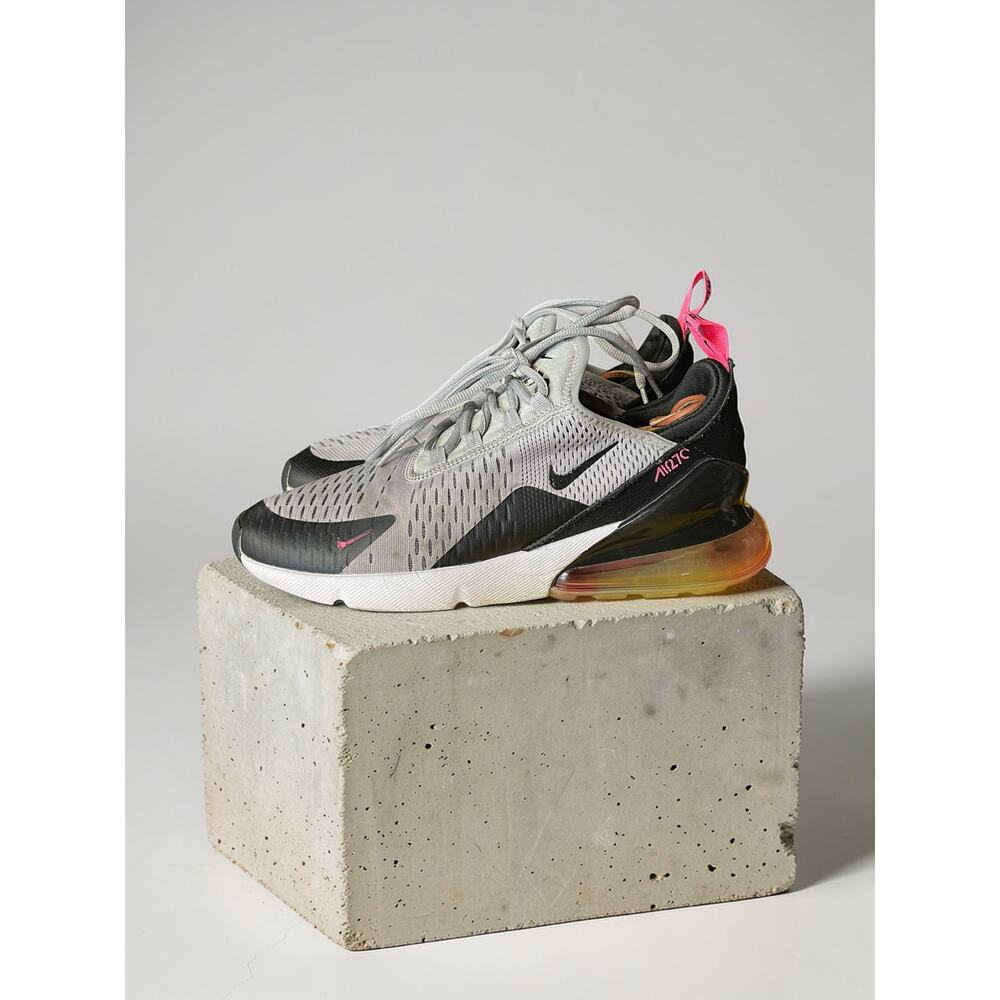***SOLD*** Nike Air Max 270 Grey Pink Black Athletic Running Sneakers Size 8 US